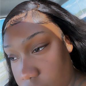 Meet your Posher, Nikia